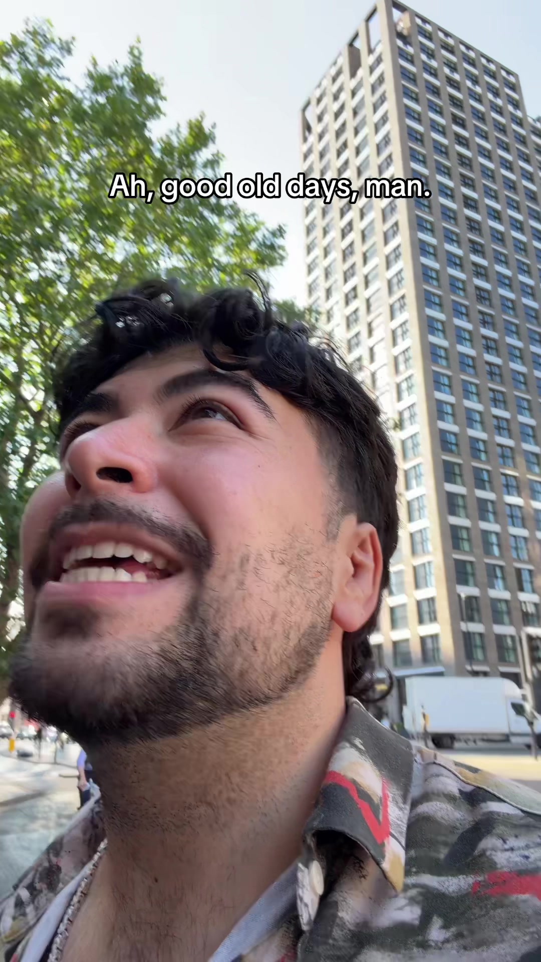 Creator outside for the Kentucky Fried Chicken TikTok